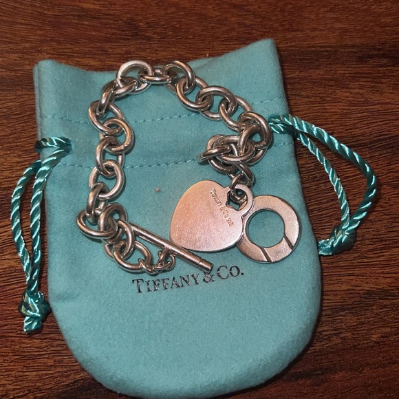 6 1/2” Tiffany & Co Heart Tag Toggle Blank Charm Bracelet in Sterling Silver - Picture 2 of 4